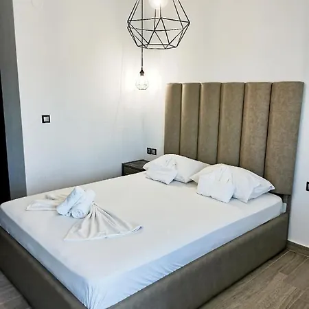 Katerina's * Sarti